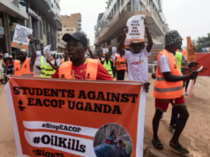 Ouganda: quatre agriculteurs portent plainte devant la Haute-Cour de Londres contre le mégaprojet pétrolier de Total