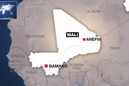 Mali: l’armée et l’Africa Corps russe tiennent le camp d’Anéfis, assiégé et bombardé